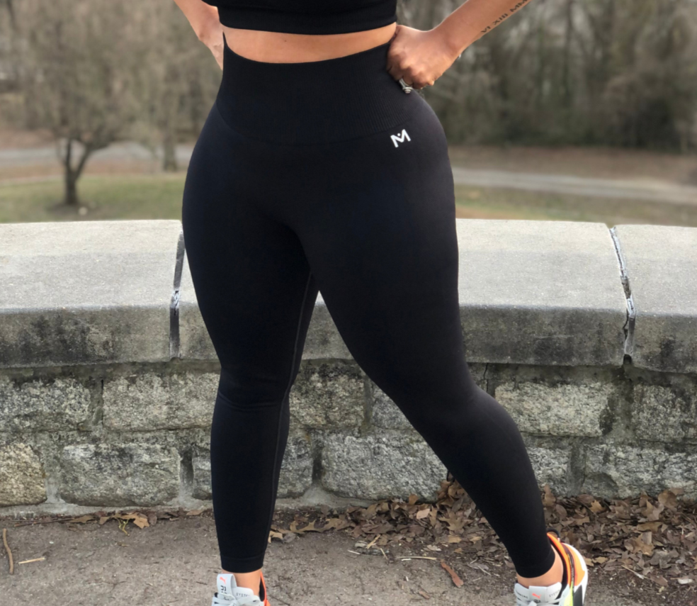 Classic Essential High-Waisted Legging